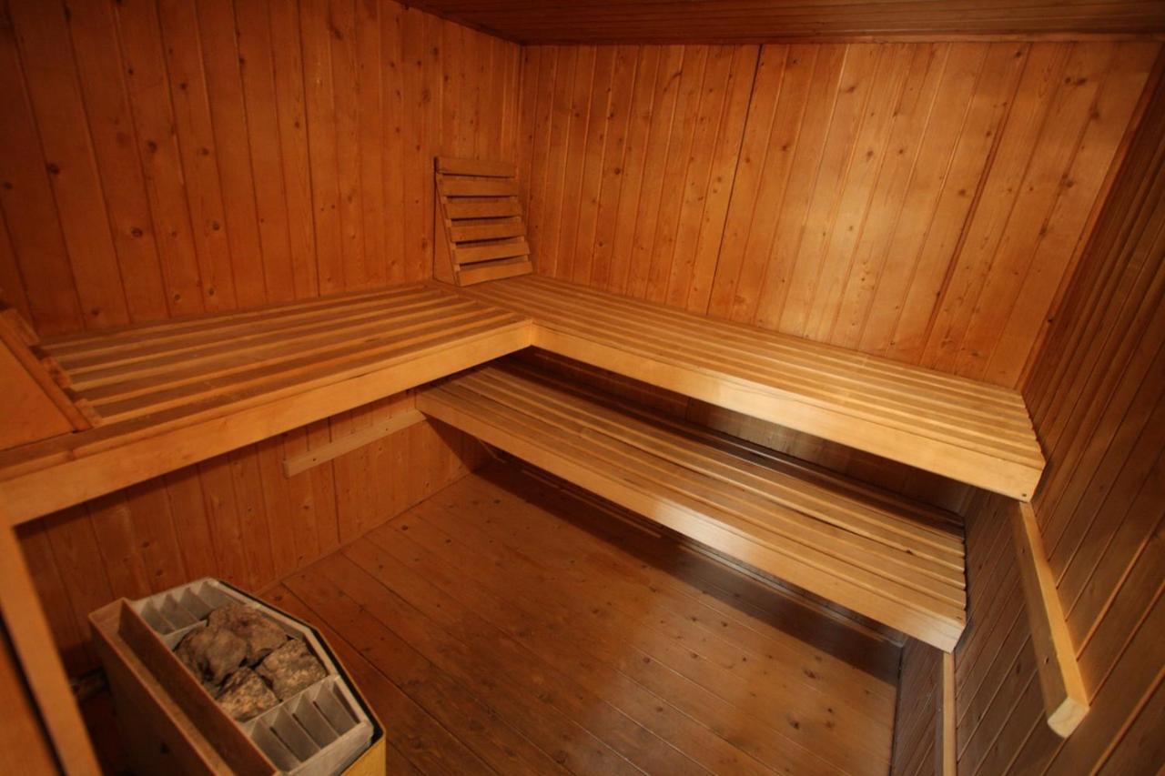 Appartement Met Eigen Sauna En Sport-En Spelruimte Ee Екстер'єр фото